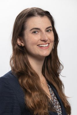 Christina deVecchis headshot